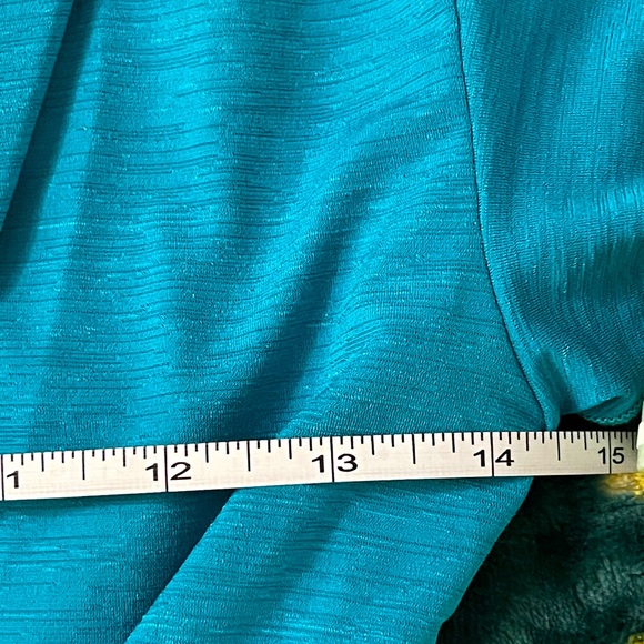 GUC Stretchy Dressy Top by BCX size Small - Picture 5 of 8